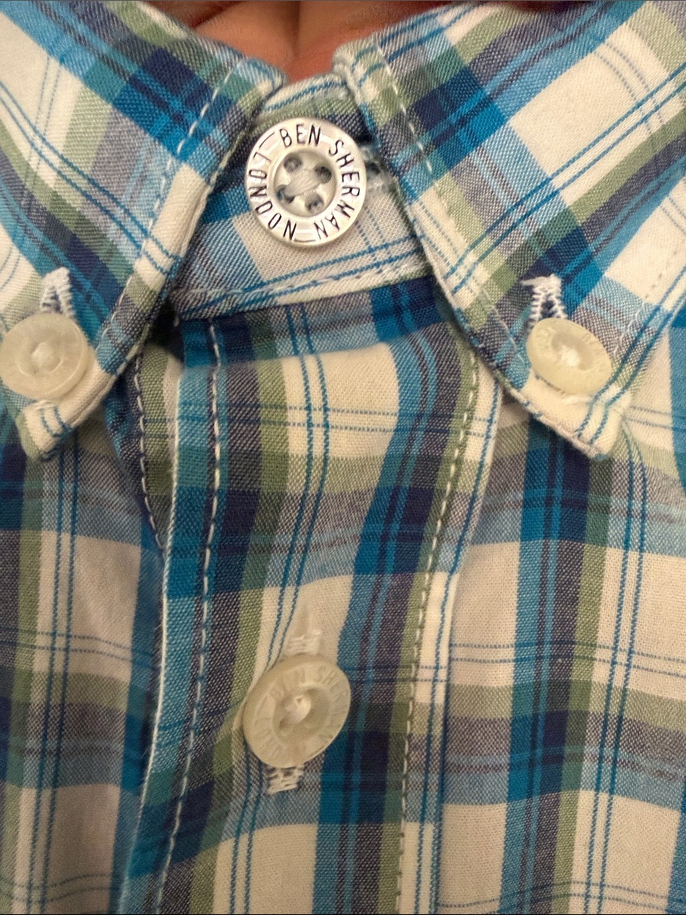 Ben Sherman Blue and White Plaid Short-Sleeve Button-Down Shirt - Picture 5 of 11